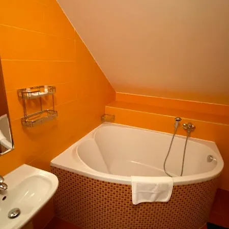 U Milina Hotel 4*